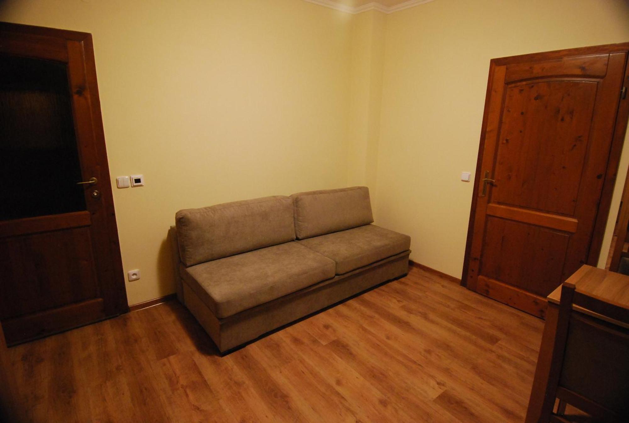 Ivanek Guest House Звиковске Подгради Экстерьер фото