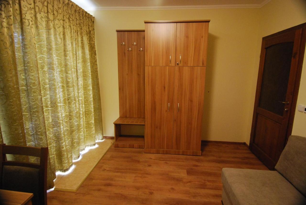 Ivanek Guest House Звиковске Подгради Экстерьер фото