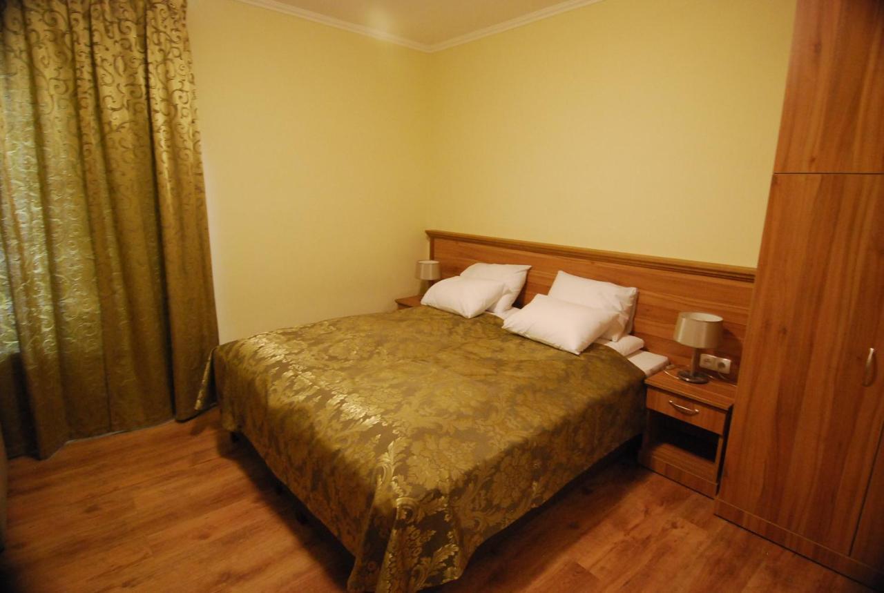 Ivanek Guest House Звиковске Подгради Экстерьер фото