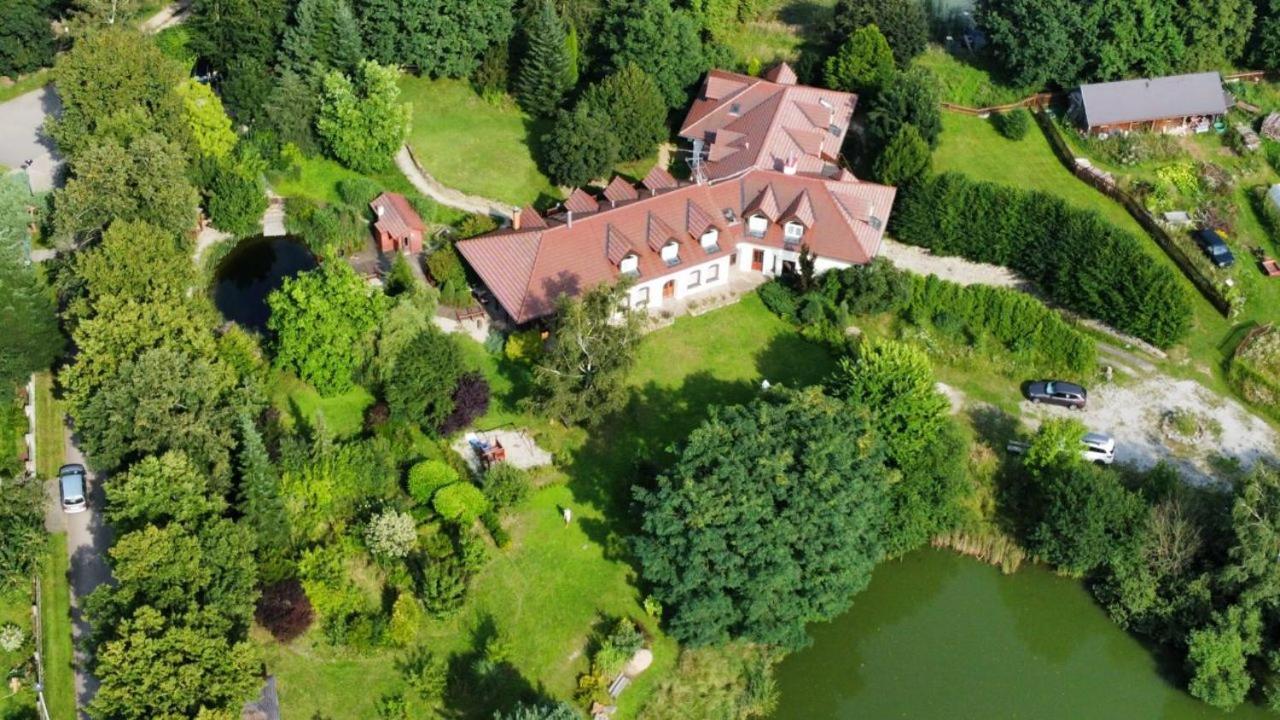 Ivanek Guest House Звиковске Подгради Экстерьер фото