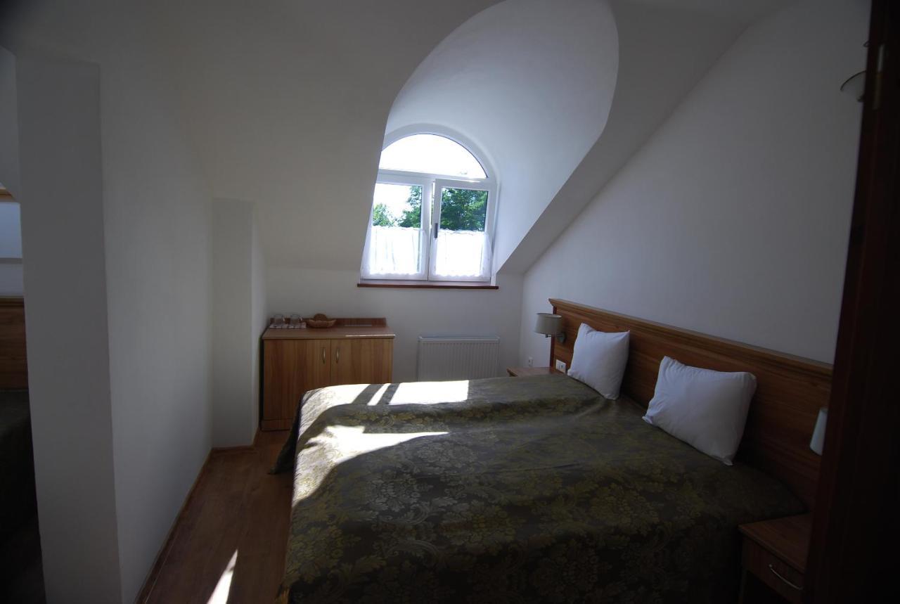 Ivanek Guest House Звиковске Подгради Экстерьер фото