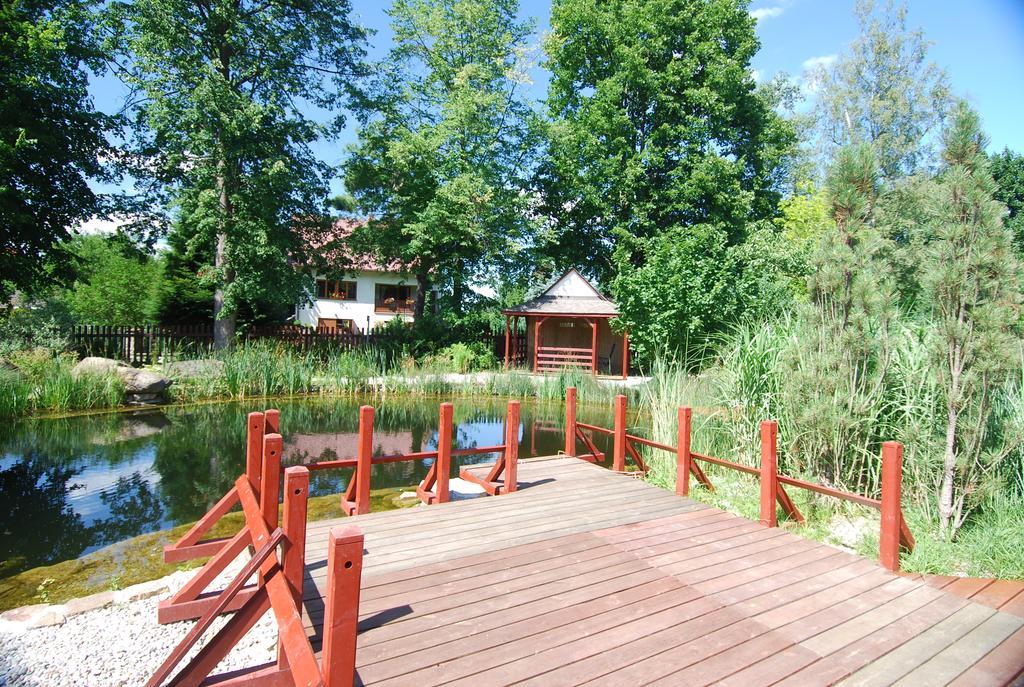 Ivanek Guest House Звиковске Подгради Экстерьер фото