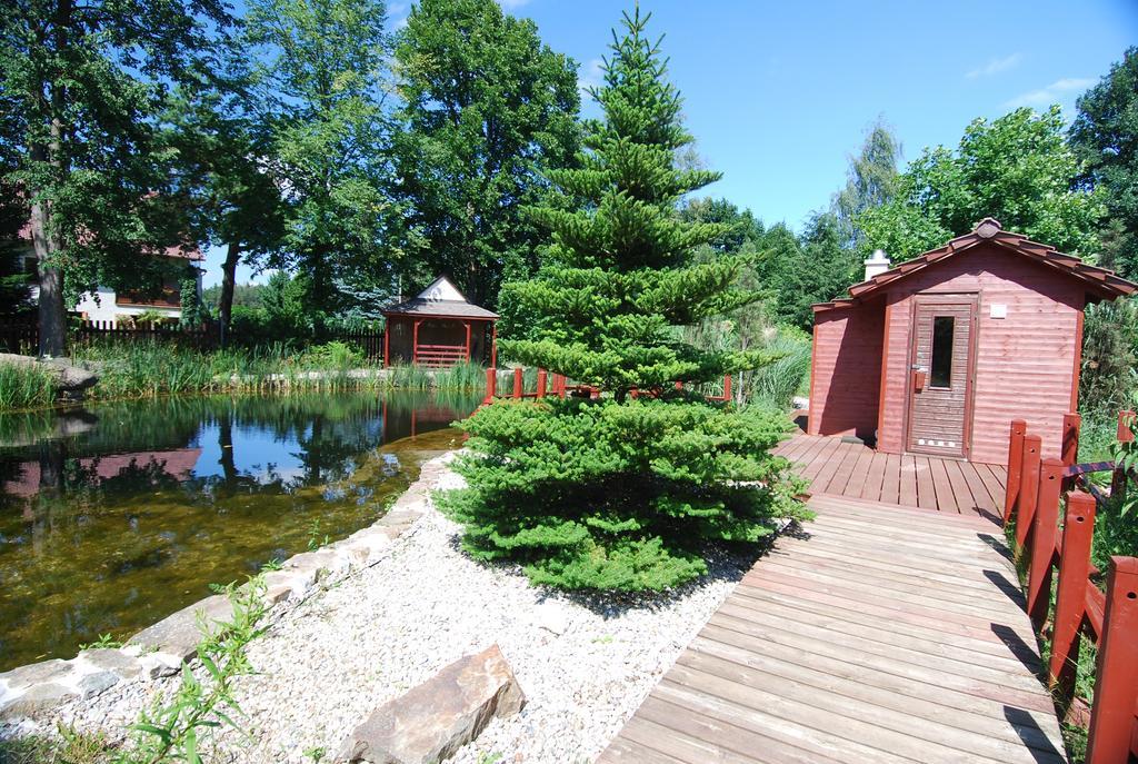 Ivanek Guest House Звиковске Подгради Экстерьер фото