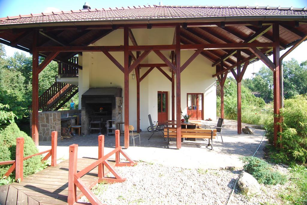 Ivanek Guest House Звиковске Подгради Экстерьер фото