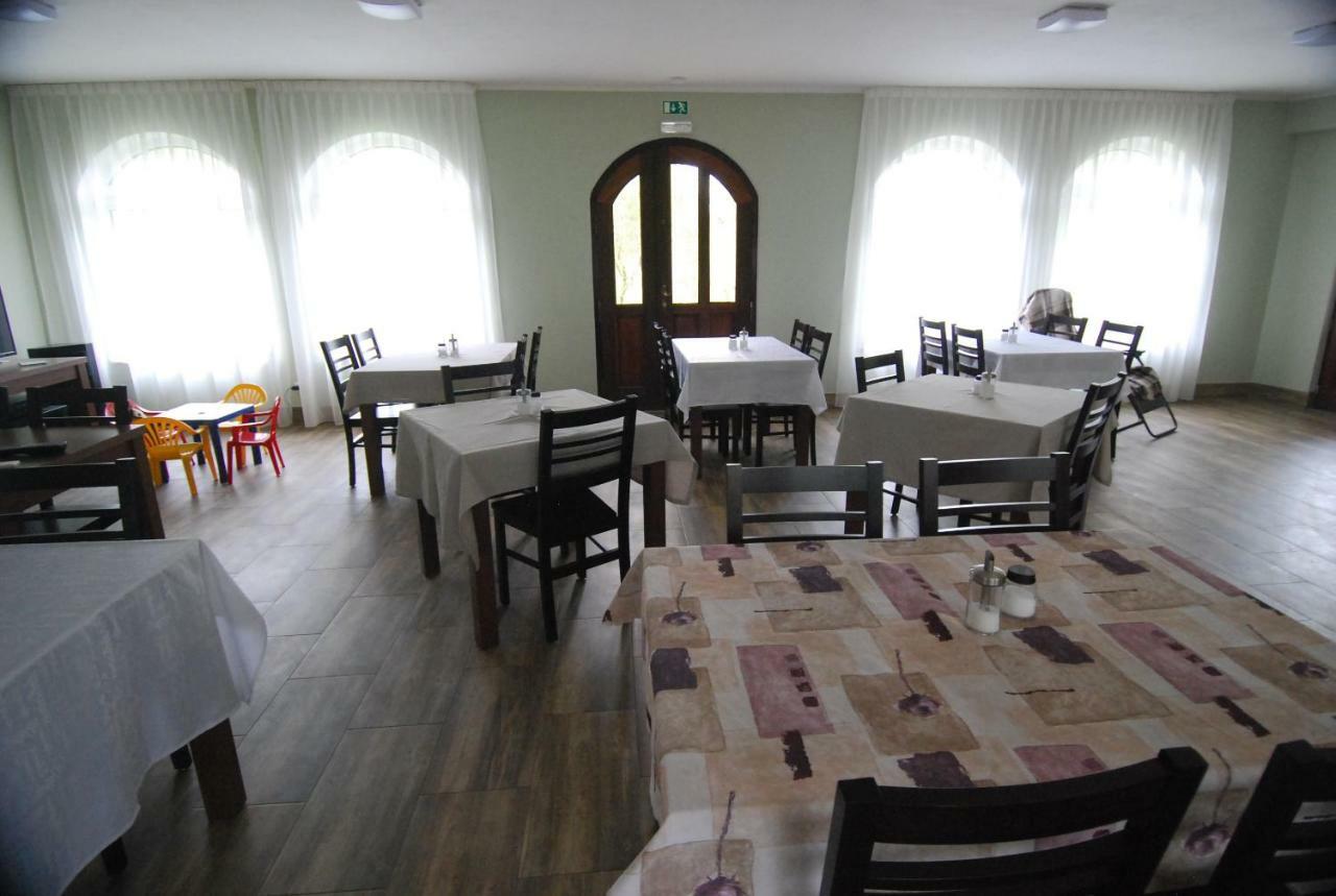 Ivanek Guest House Звиковске Подгради Экстерьер фото