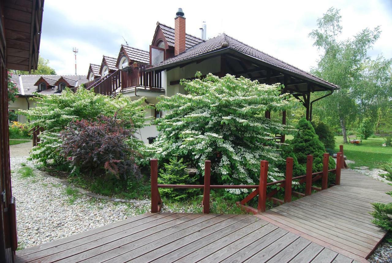 Ivanek Guest House Звиковске Подгради Экстерьер фото